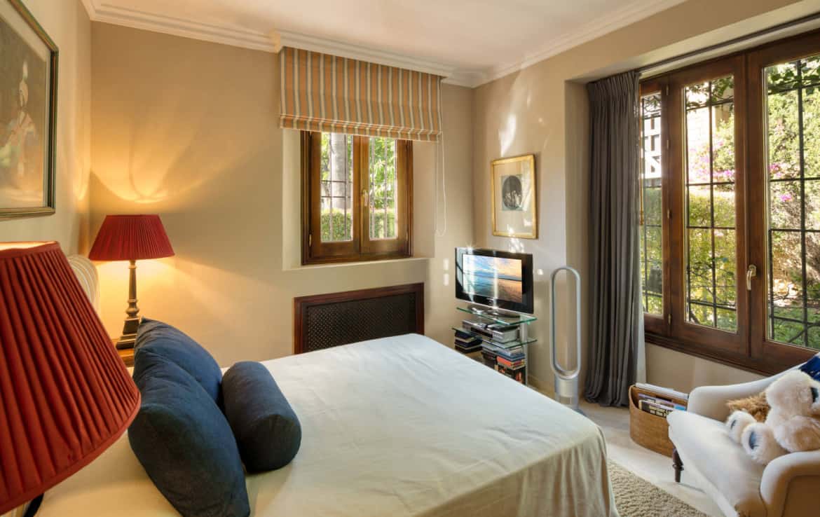 VILLA TE KOOP Marbella-Klassieke villa met guest house-Sierra Blanca-5slpk-HighLivingRealEstate-06